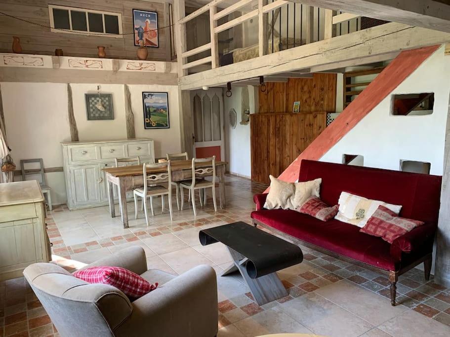 Le Tapis Vert - Loft Avec Jardin Auch Exteriér fotografie